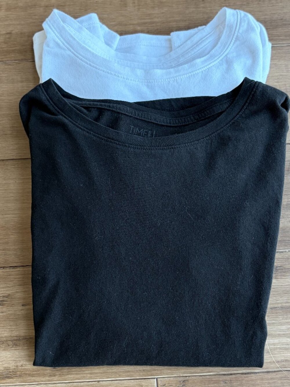 Set of 2 Time and Tru Black/White Long-Sleeve T-Shirt L